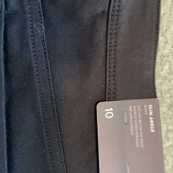 J Jill Authentic Fit Slim Ankle Black Denim Jeans Size 10 NWT! - Picture 1 of 4